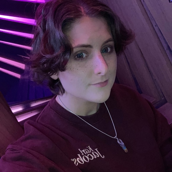 Meet your Posher, CJ - Picture 1 of 1